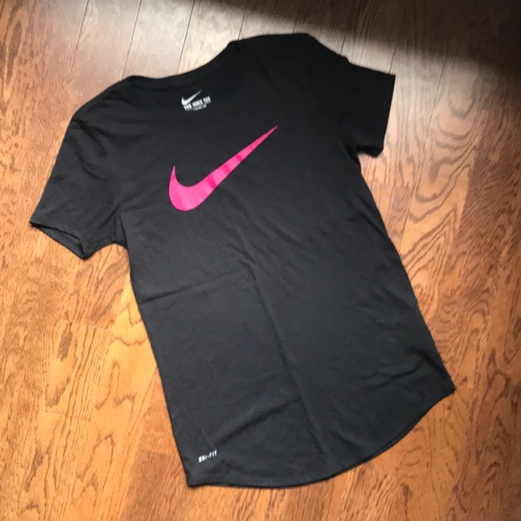 black nike shirt with pink swoosh